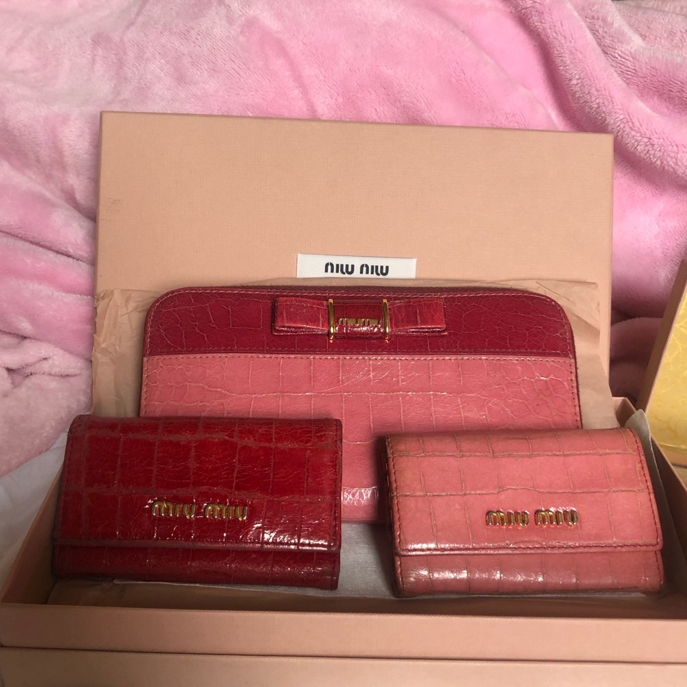 AUTH. Miu Miu Croc Wallet & Key Case Set *RARE*